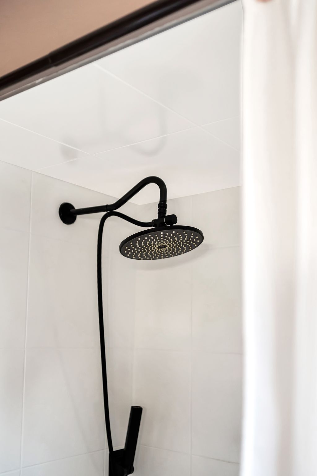 Rainfall showerhead detail in the upper bathroom at 10-765 Oklahoma Dr, Pickering