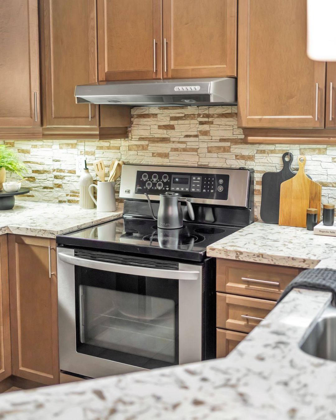 Kitchen backsplash and sink detail at 14 Sleepy Hollow Place, Whitby