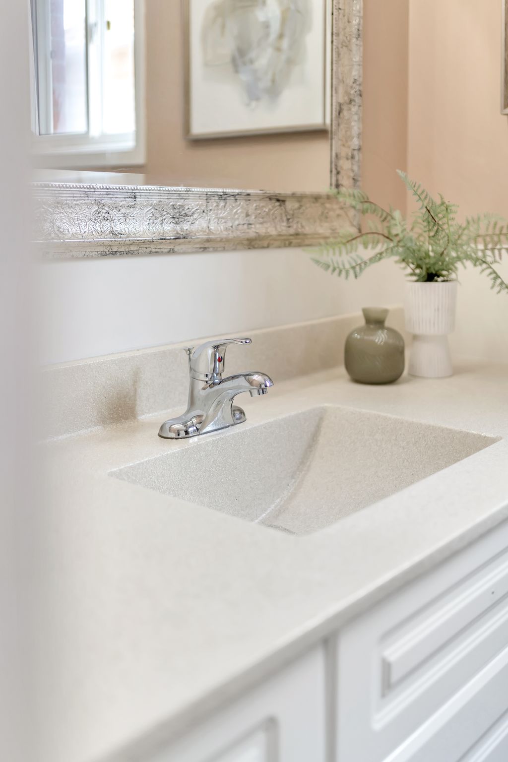 Primary ensuite vanity at 1509 Grandview Street North, Oshawa