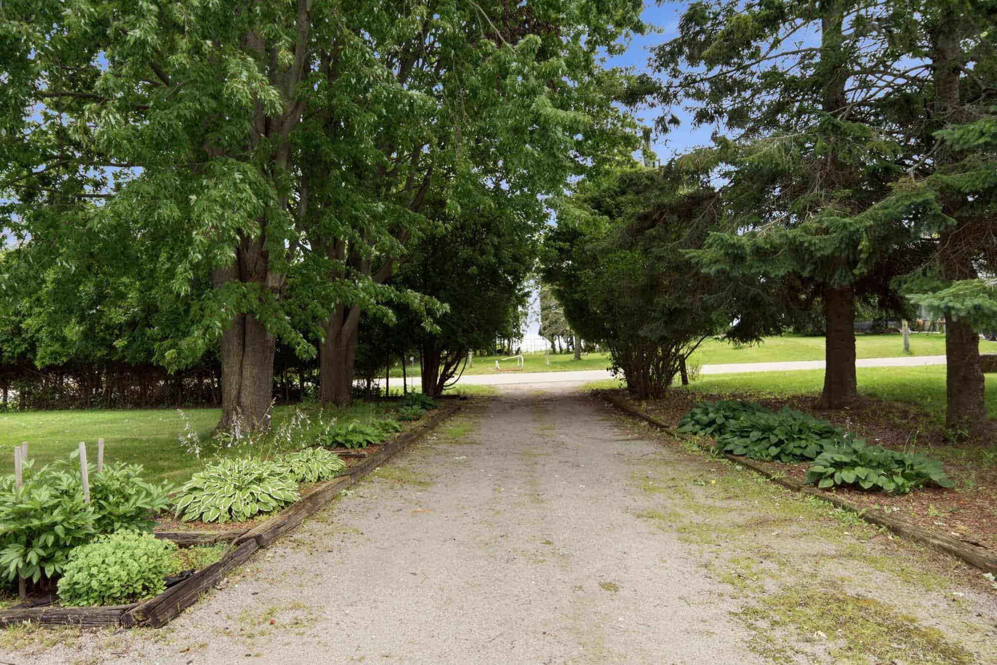 Private double driveway at 17 Ontoro Blvd, South East Ajax, with parking for 10 vehicles
