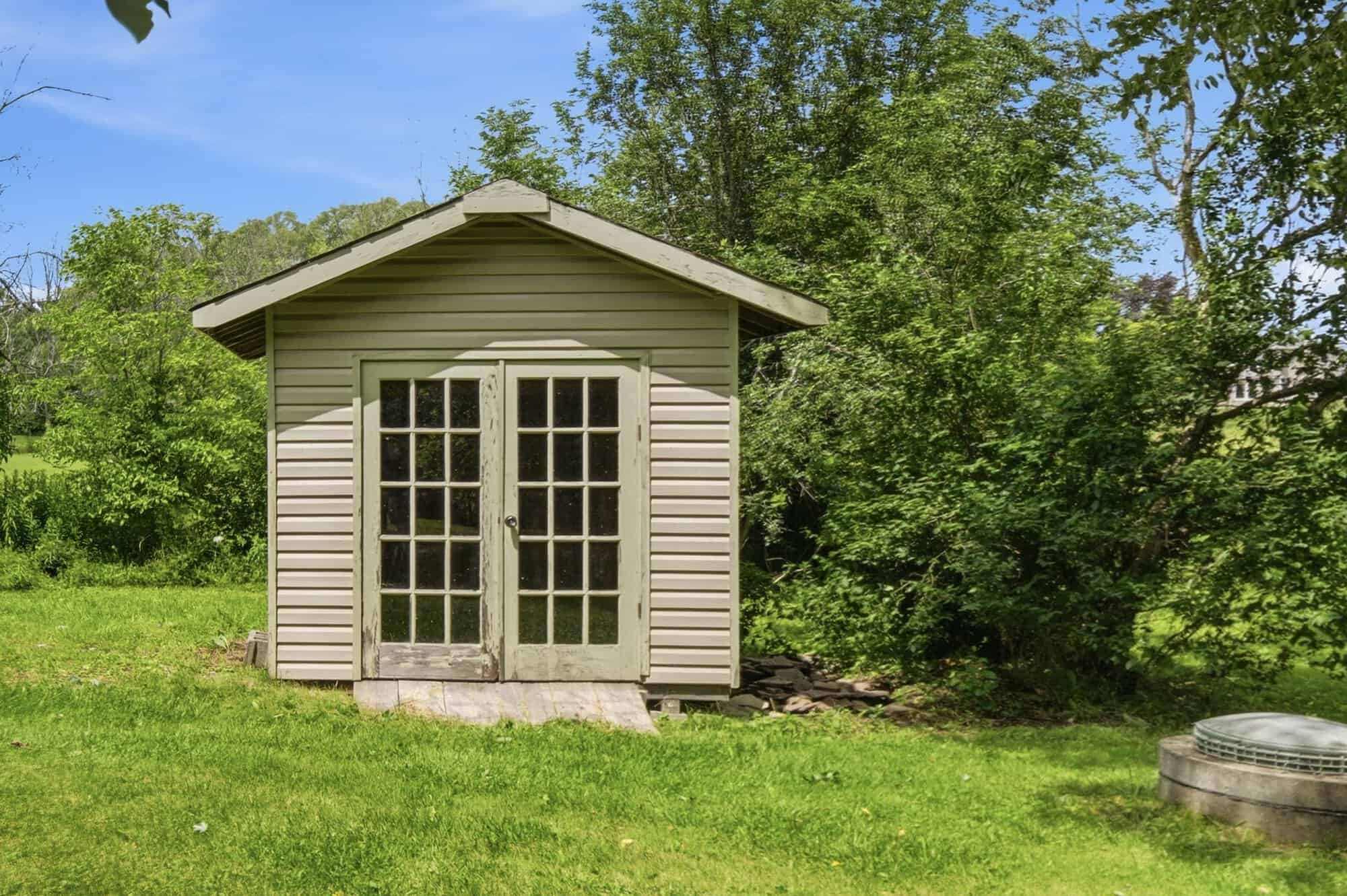 Storage shed on the half-acre lot at 17 Ontoro Blvd, South East Ajax