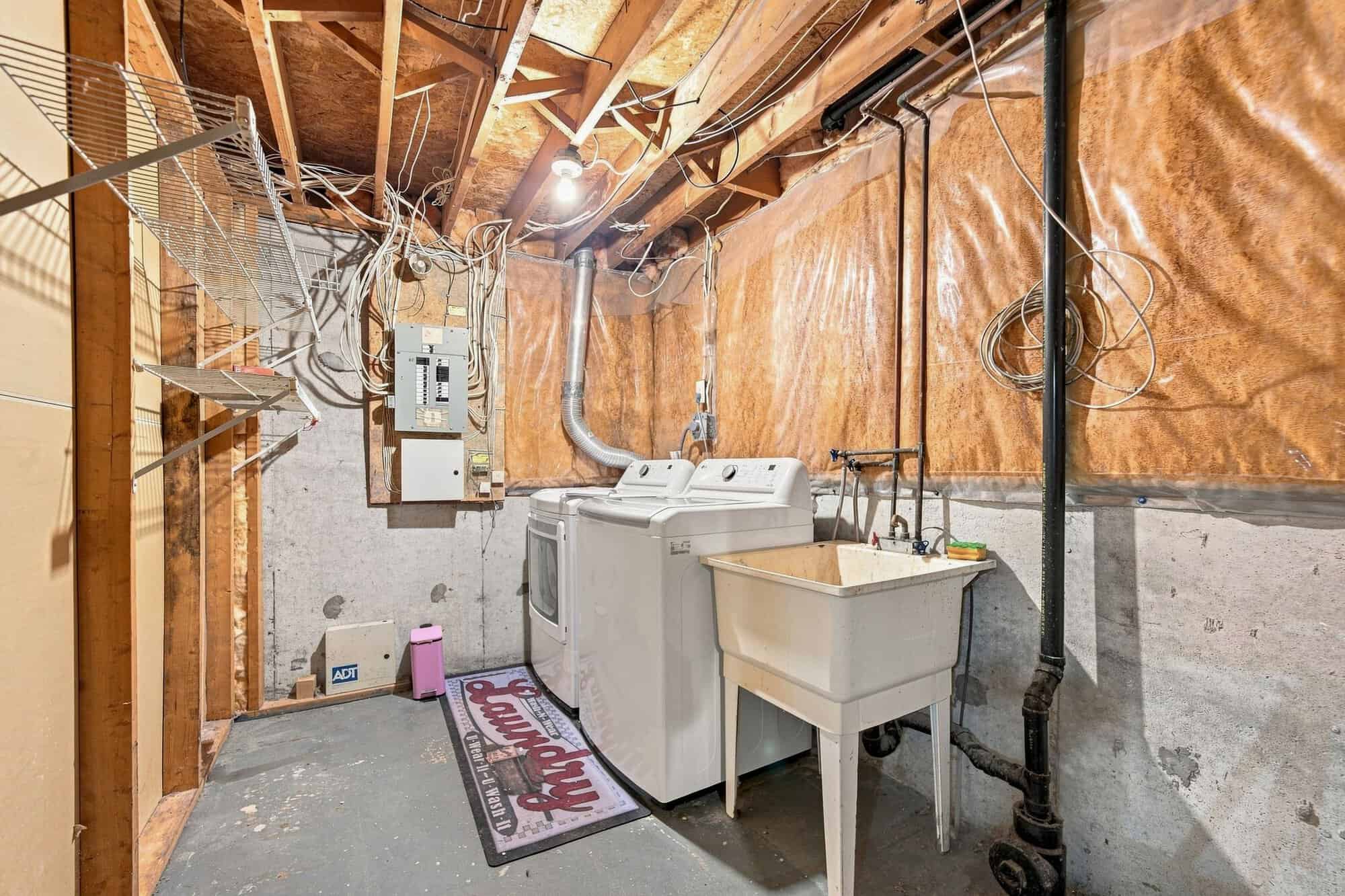 Basement laundry area at 22 Kipling Cres, South Ajax, listed by Laura McBride, Ajax REALTOR®