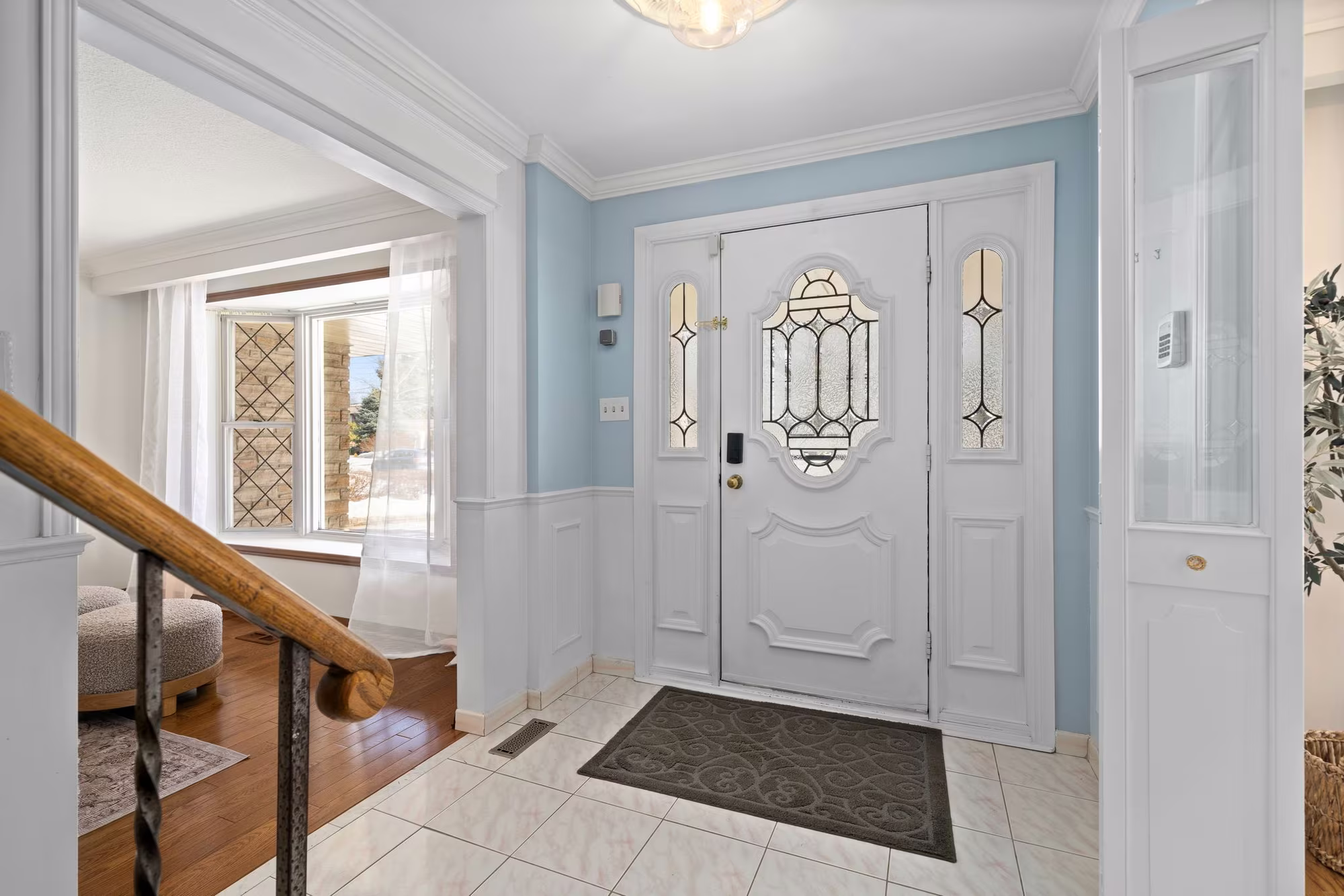 Front entry hall at 38A Deep Dene Dr, Highland Creek Village, with tile floors