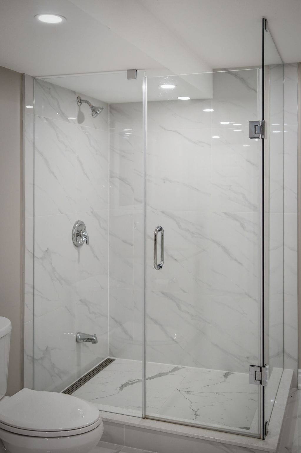 Ensuite glass shower at 96 Bolland Crescent, South Ajax
