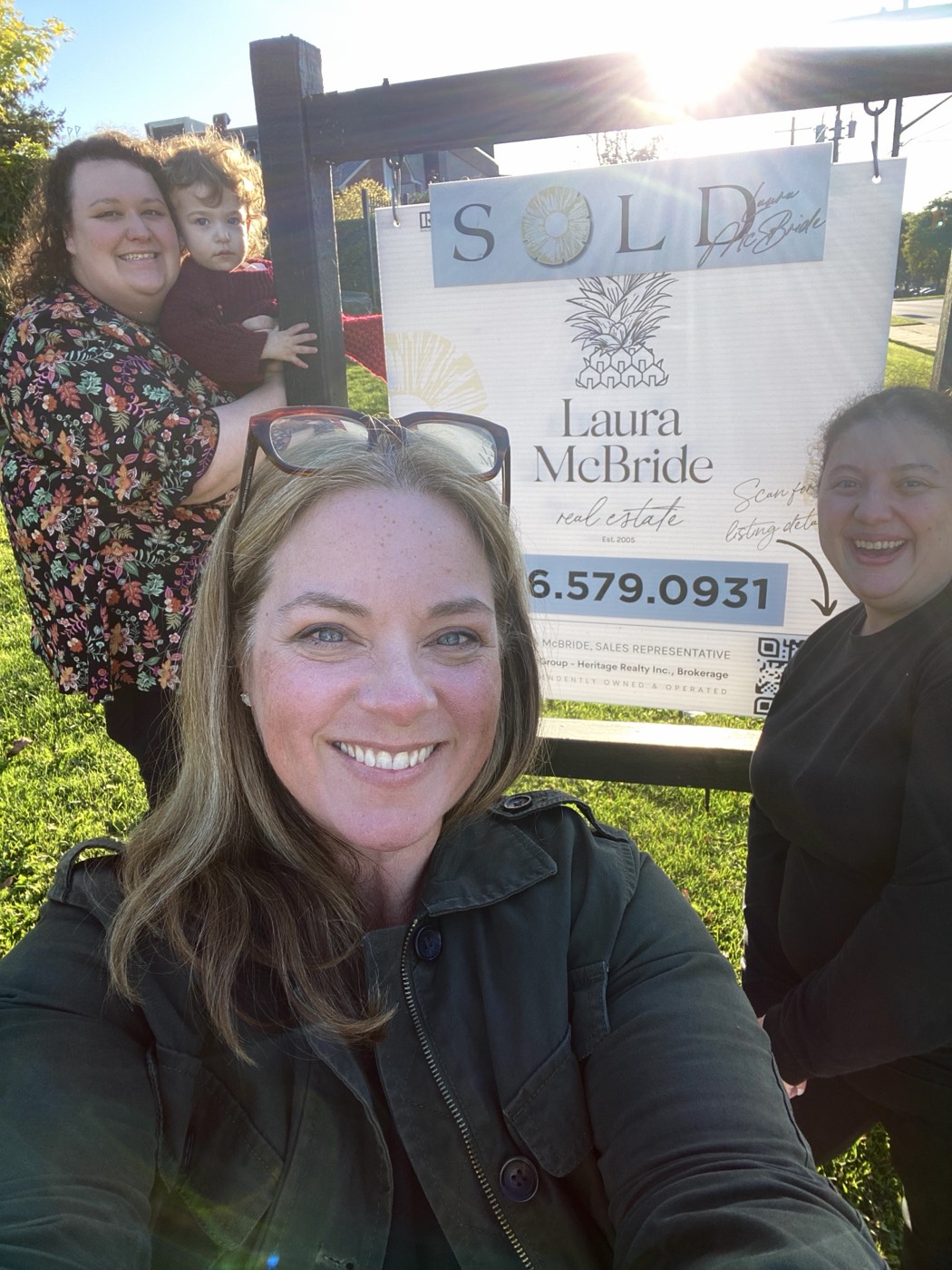 West Shore homeowners on moving day with Laura McBride, Ajax REALTOR&reg;